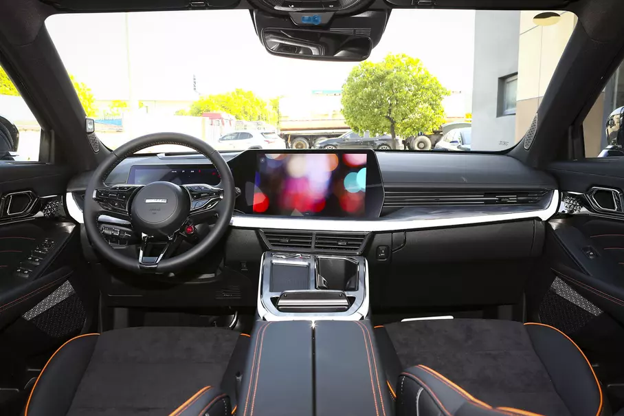 Интерьер салона <br>Haval F7  NEW