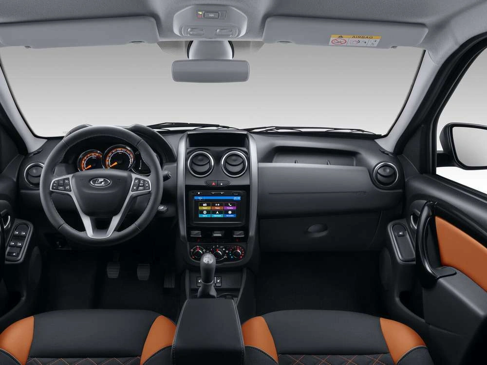 Интерьер салона <br>Lada Largus Cross