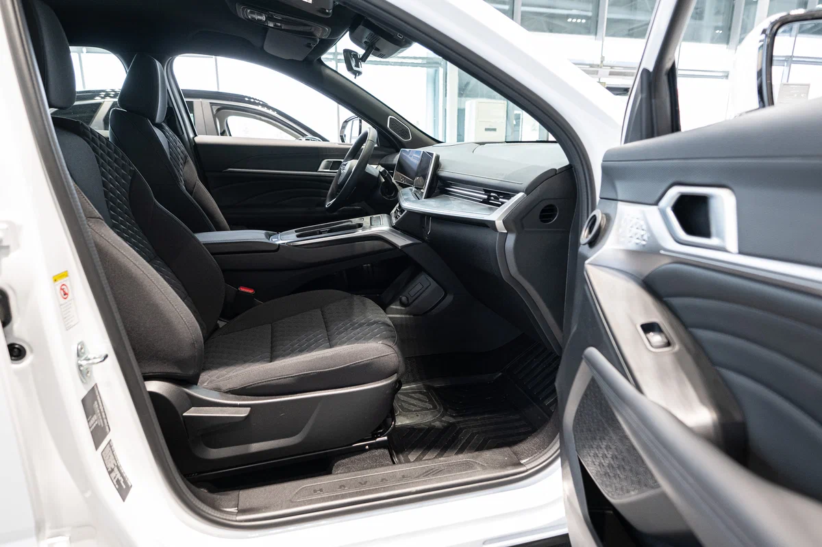 Интерьер салона <br>Haval F7  NEW