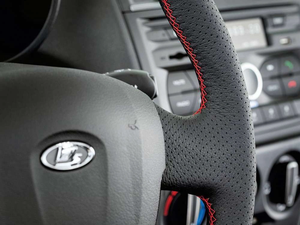 Интерьер салона <br>Lada Granta Drive Active