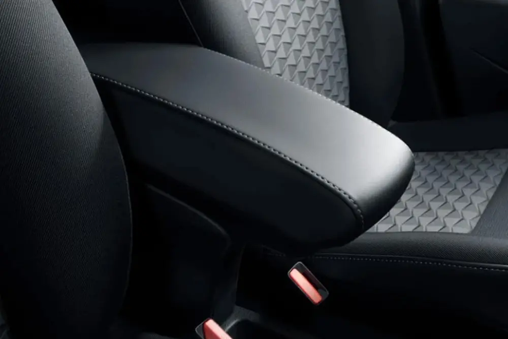 Интерьер салона <br>Lada Largus CNG