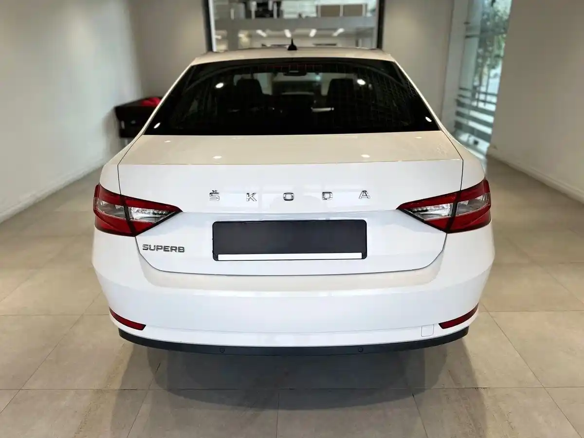 Внешний вид <br>Skoda Superb