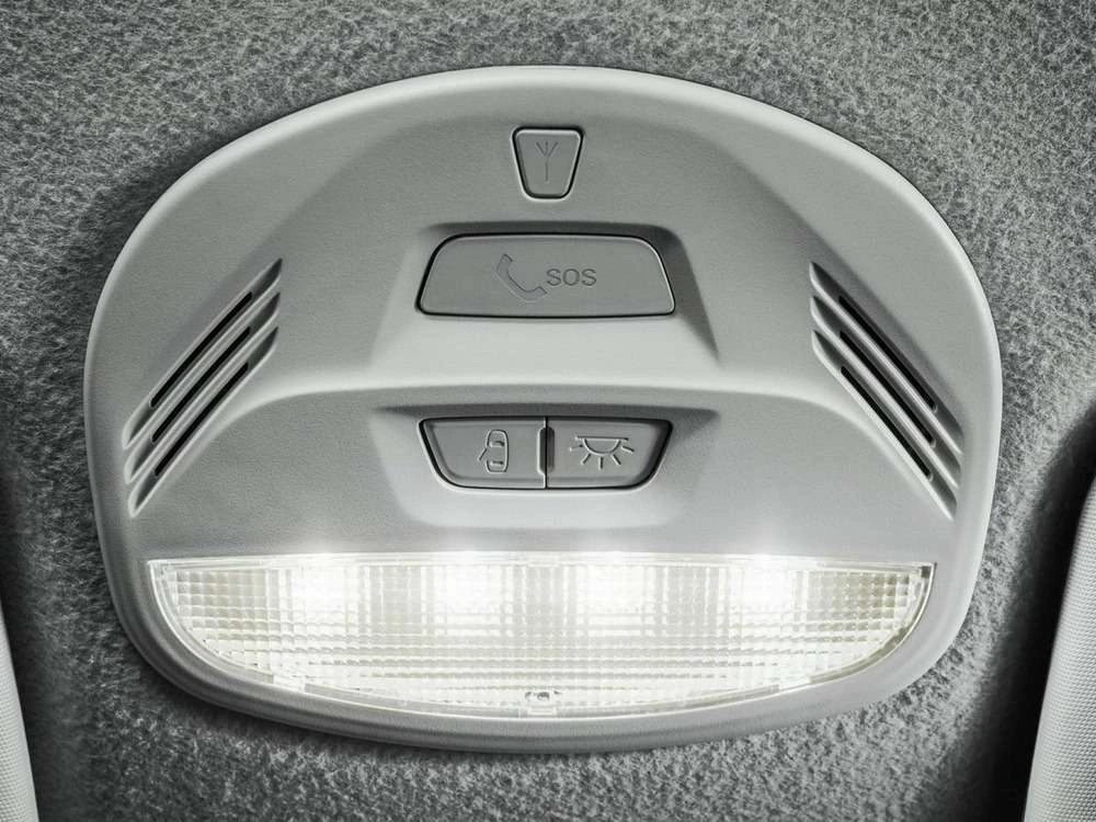 Интерьер салона <br>Lada Granta Хэтчбек