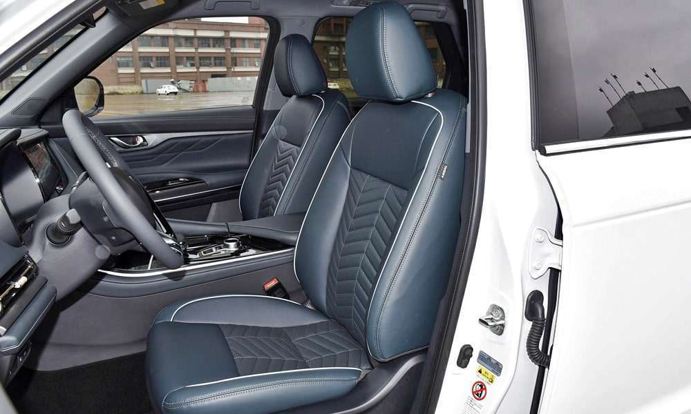 Интерьер салона <br>Changan CS95  NEW