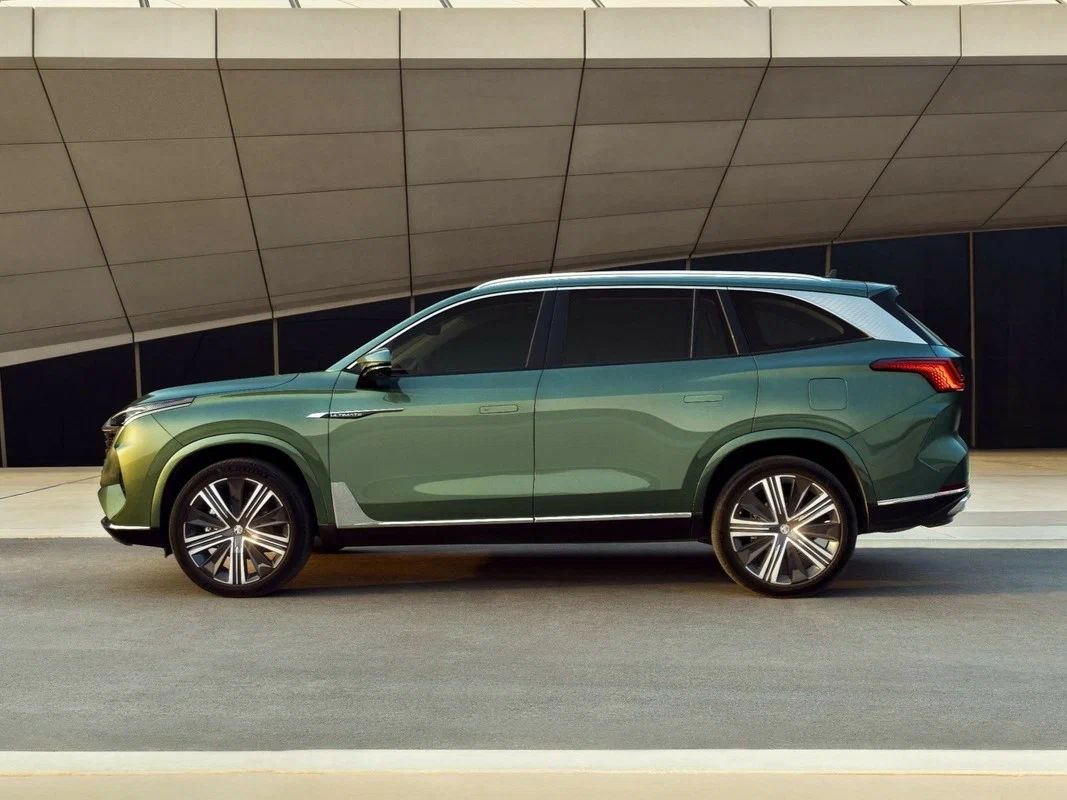 Внешний вид <br>MG RX9