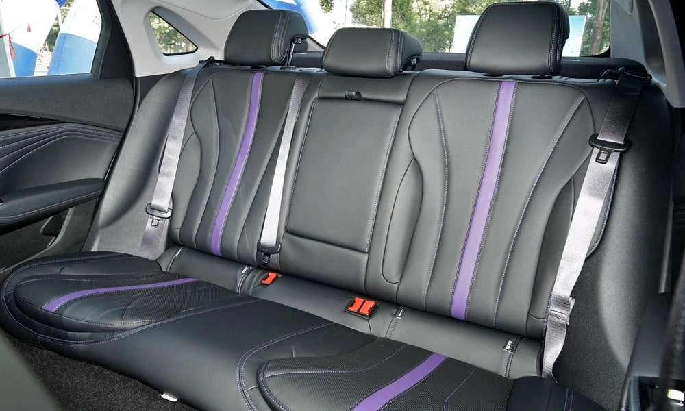 Интерьер салона <br>Geely Preface  NEW