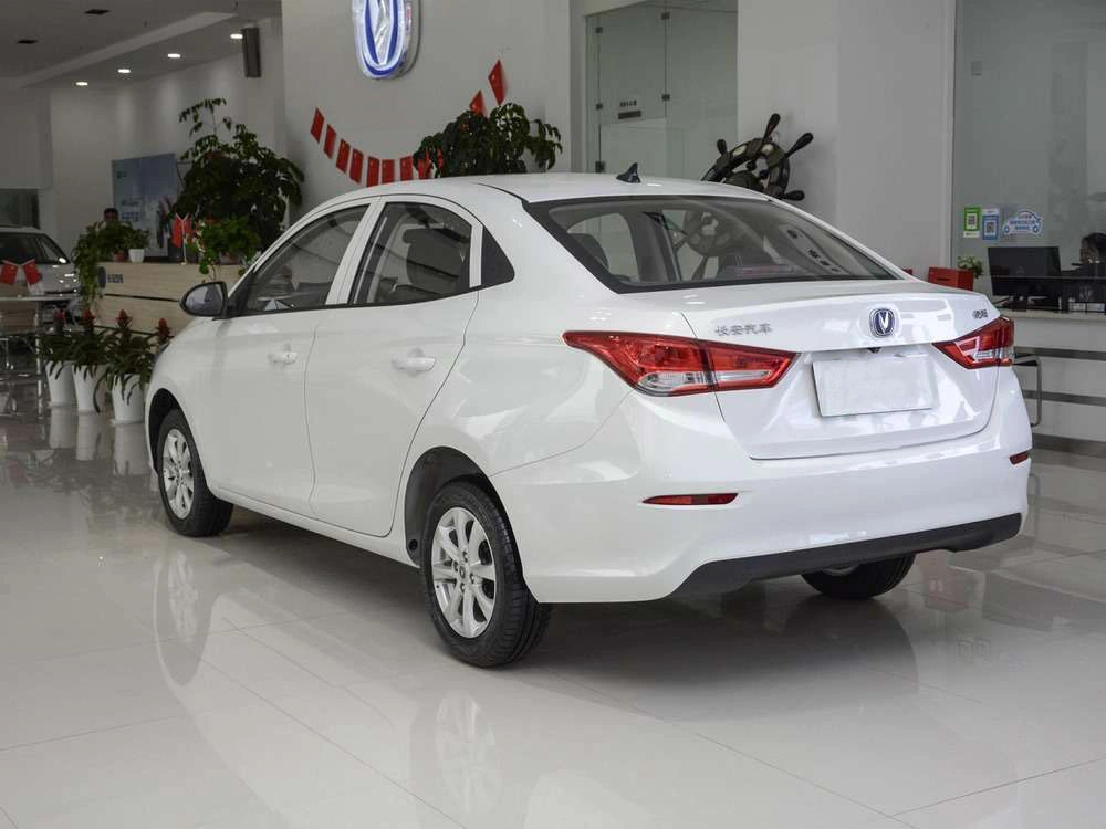 Внешний вид <br>Changan Alsvin