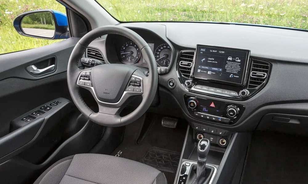 Интерьер салона <br>Solaris HS