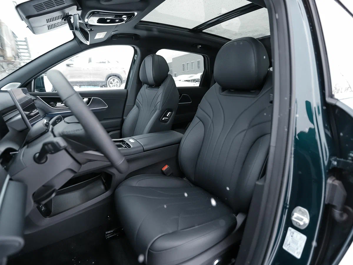 Интерьер салона <br>Chery Tiggo 9