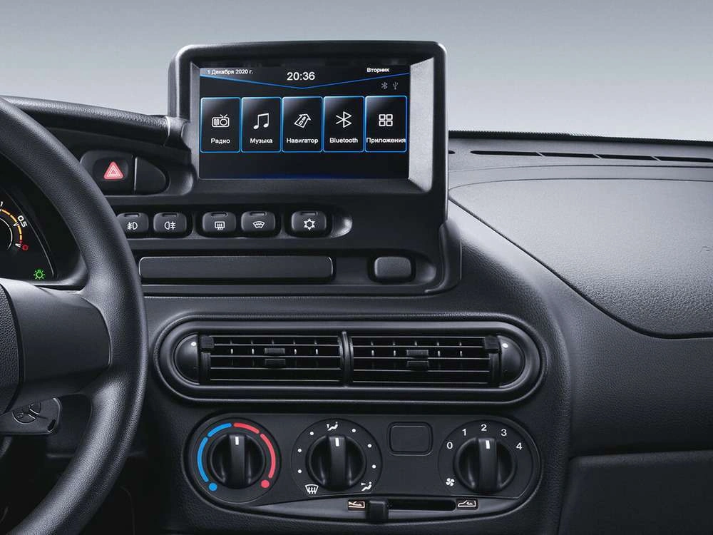 Интерьер салона <br>Lada Niva Travel