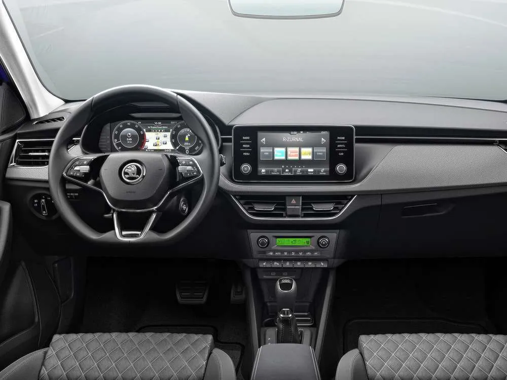 Интерьер салона <br>Skoda Rapid