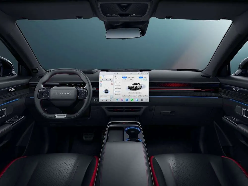 Интерьер салона <br>Jetour Dashing