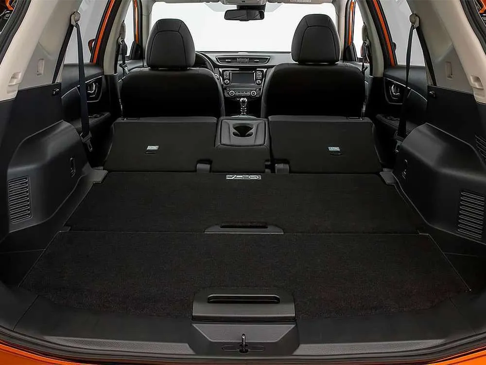 Интерьер салона <br>Nissan X-Trail