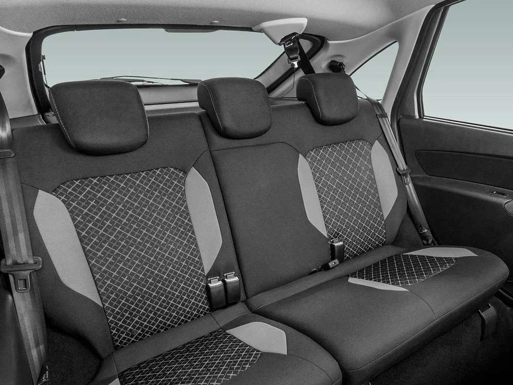 Интерьер салона <br>Lada Granta Лифтбек