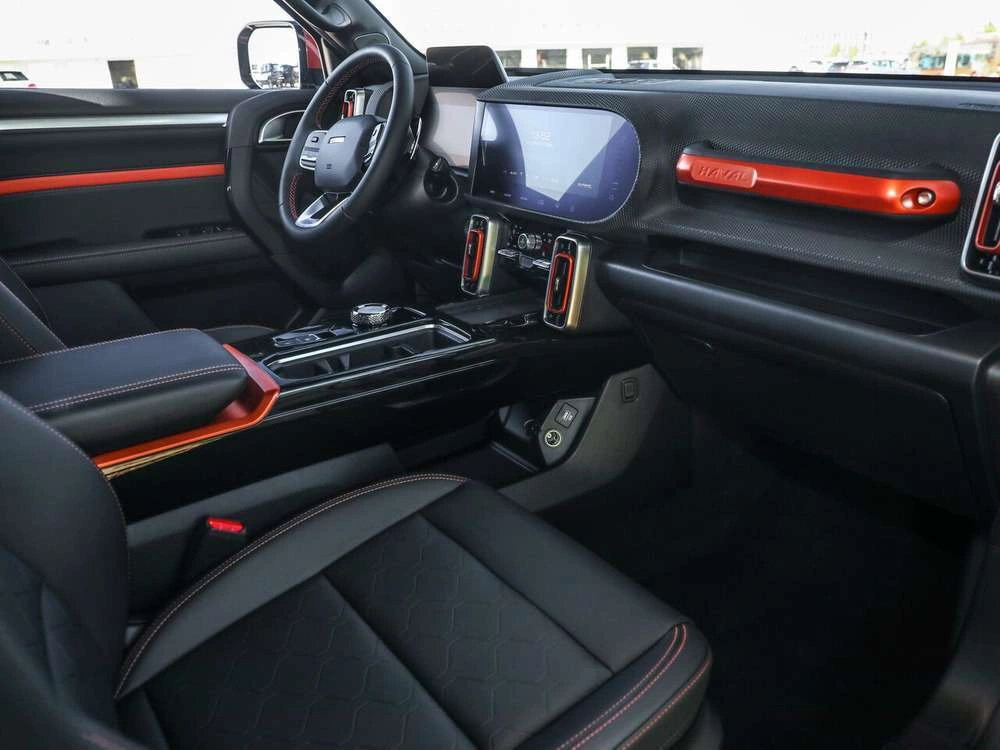 Интерьер салона <br>Haval Dargo