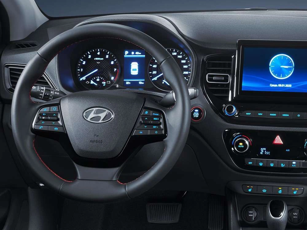 Интерьер салона <br>Hyundai Solaris