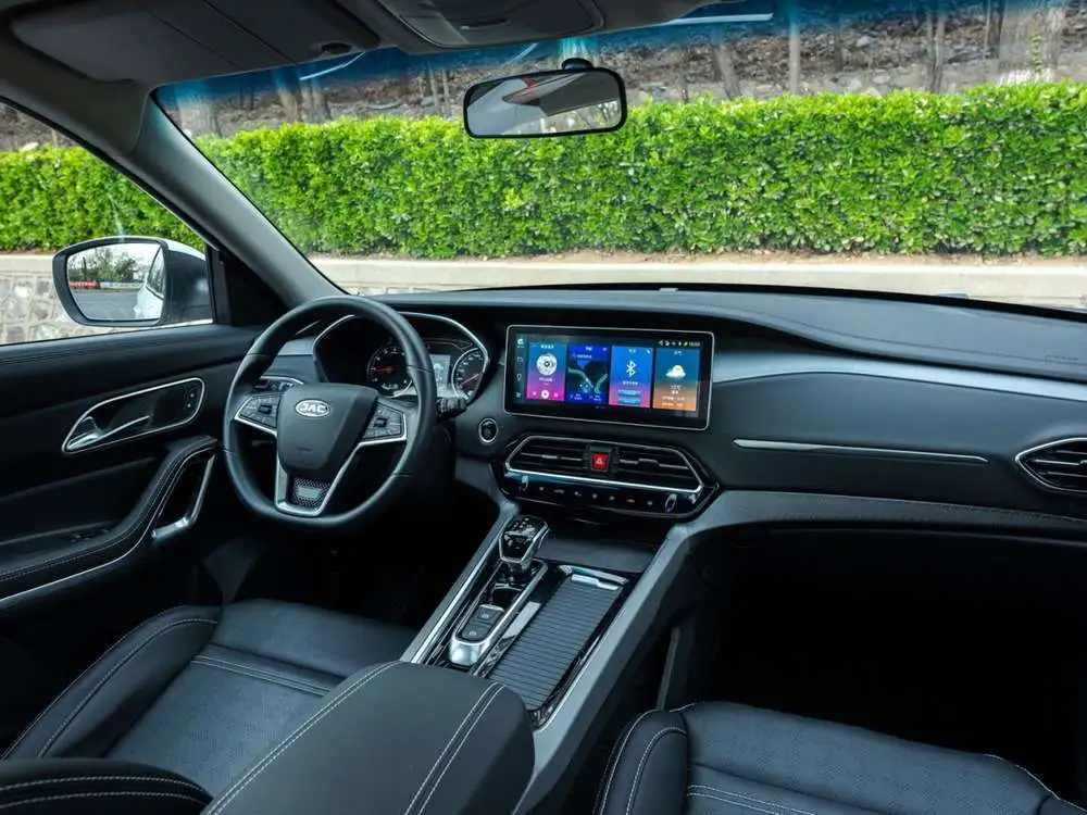 Интерьер салона <br>Jac S7