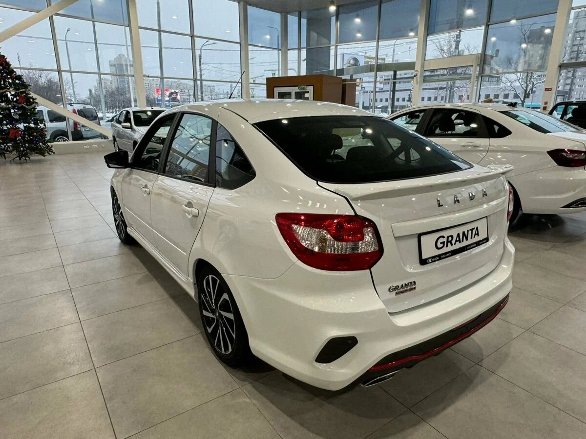 Внешний вид <br>Lada Granta Sport Лифтбек