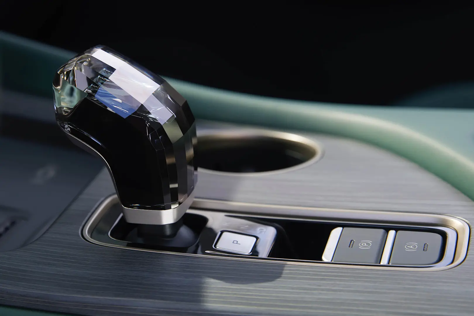 Интерьер салона <br>SOUEAST S09