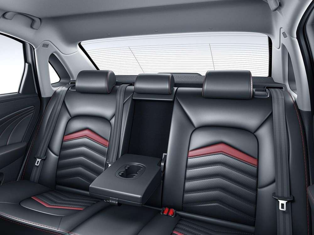 Интерьер салона <br>KAIYI E5