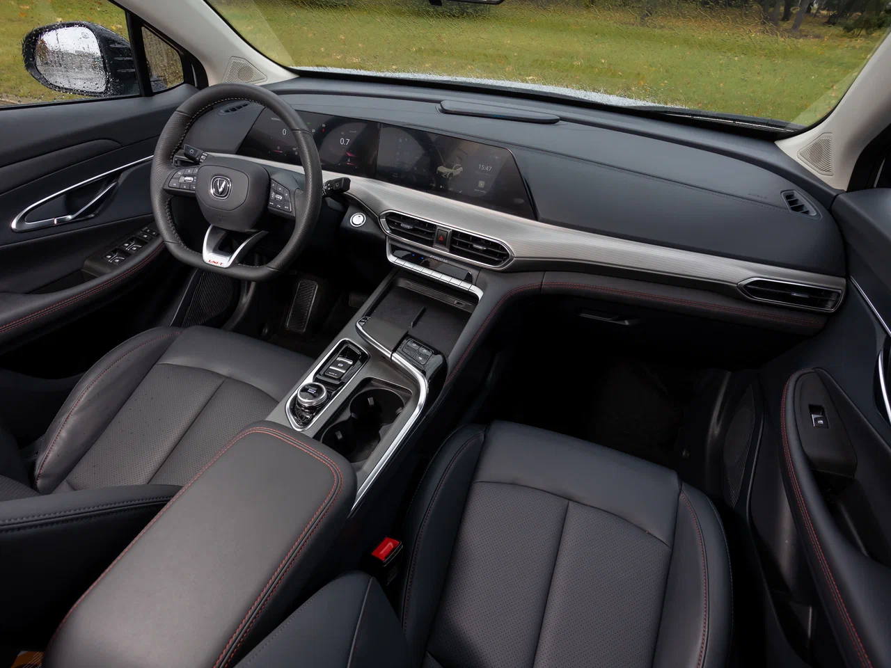 Интерьер салона <br>Changan UNI-T