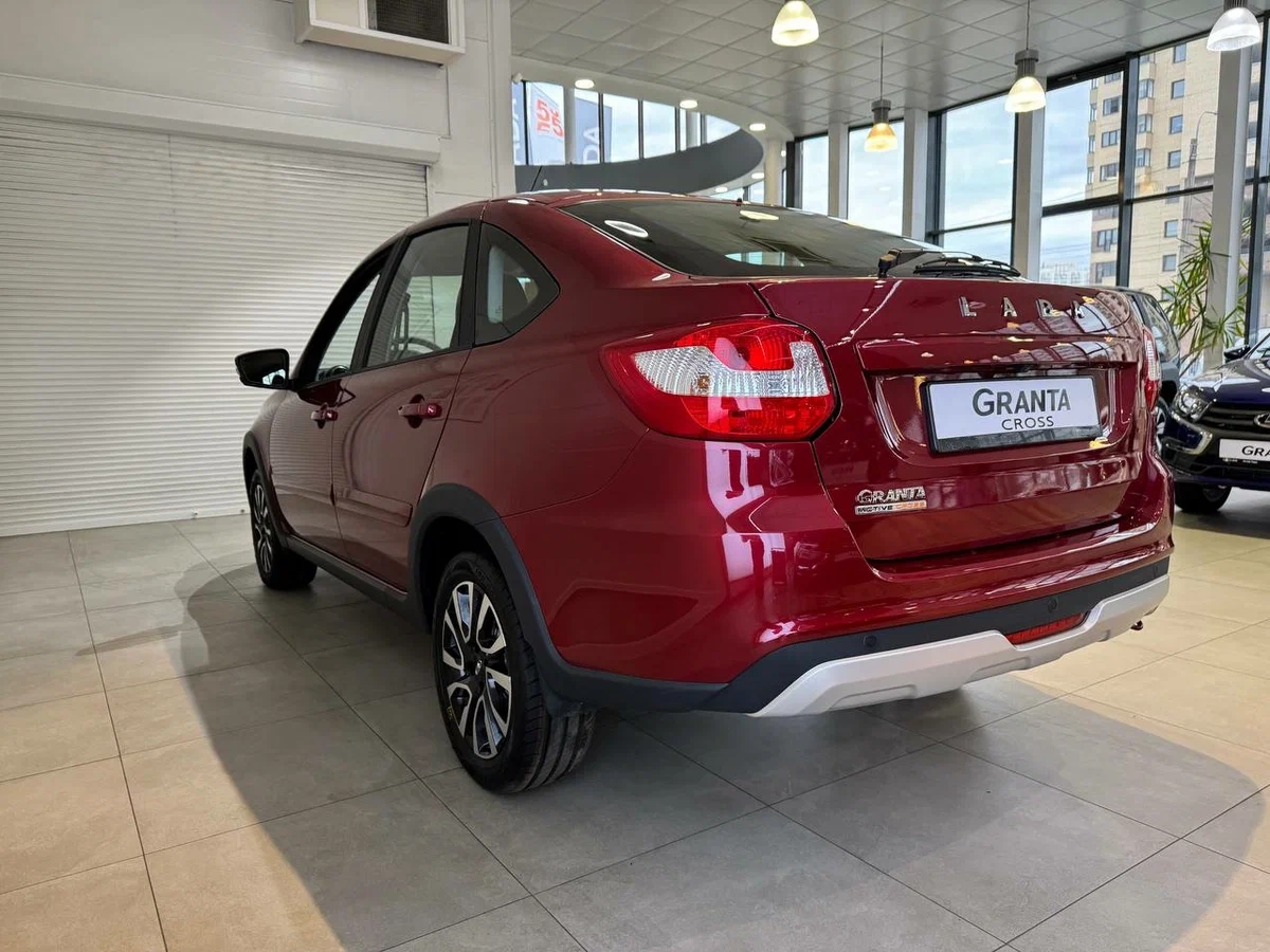 Внешний вид <br>Lada Granta Active Cross