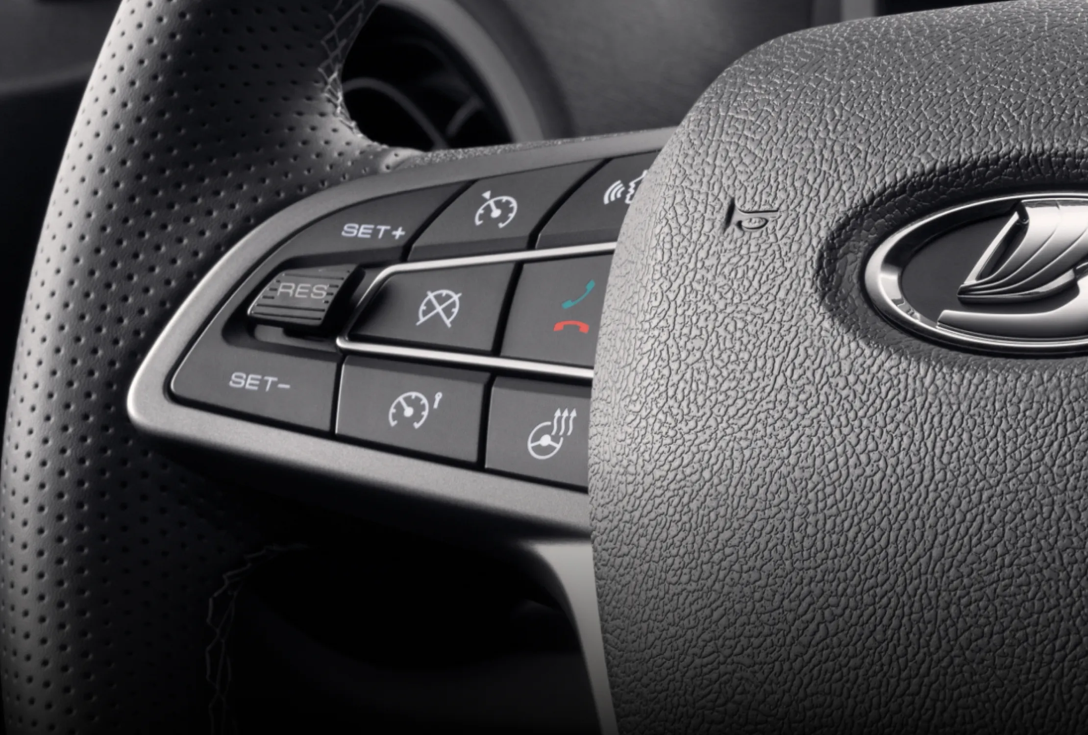 Интерьер салона <br>Lada Iskra SW Cross