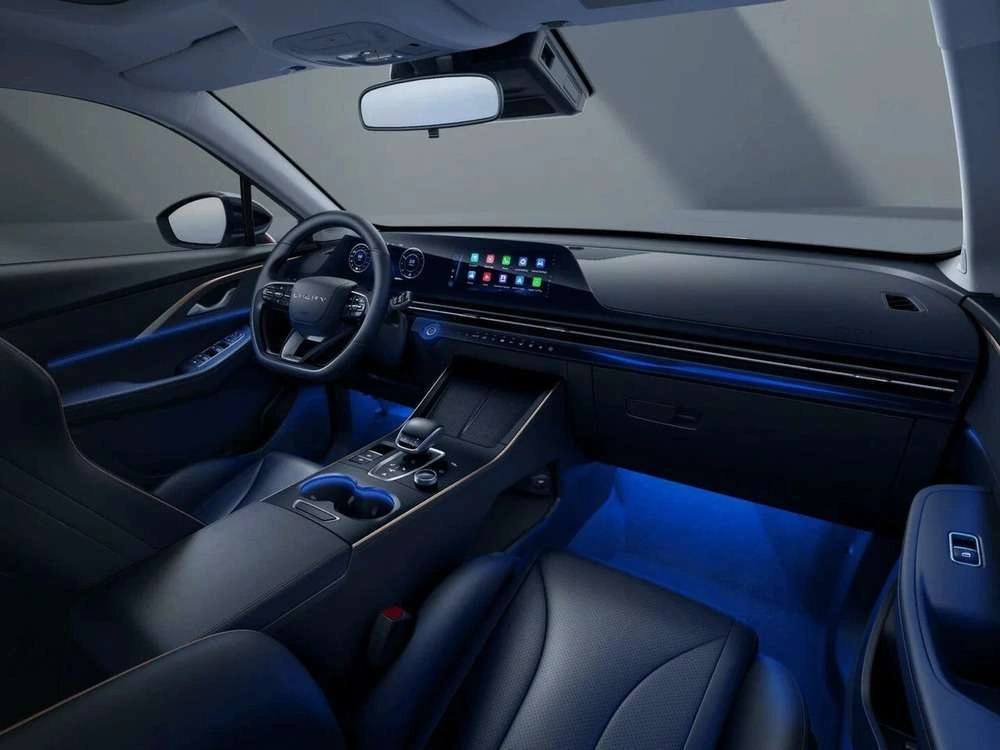 Интерьер салона <br>Omoda C5