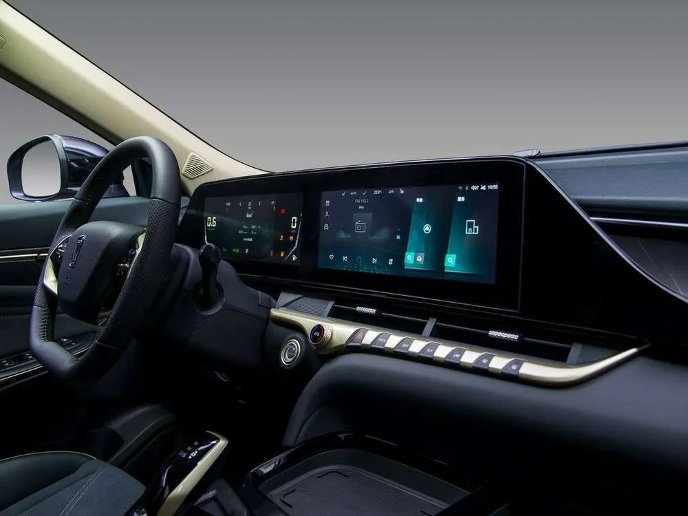 Интерьер салона <br>Faw Bestune T55