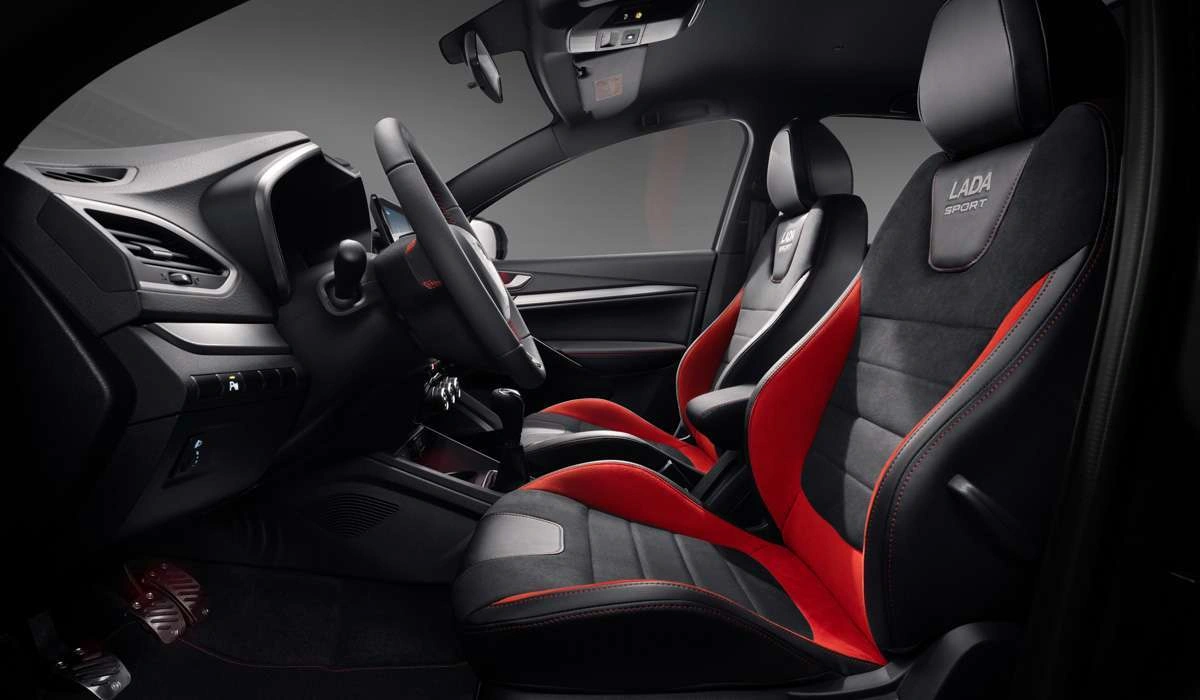 Интерьер салона <br>Lada Vesta Sportline