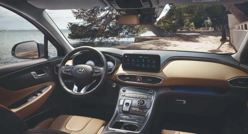 Интерьер салона <br>Hyundai Santa Fe