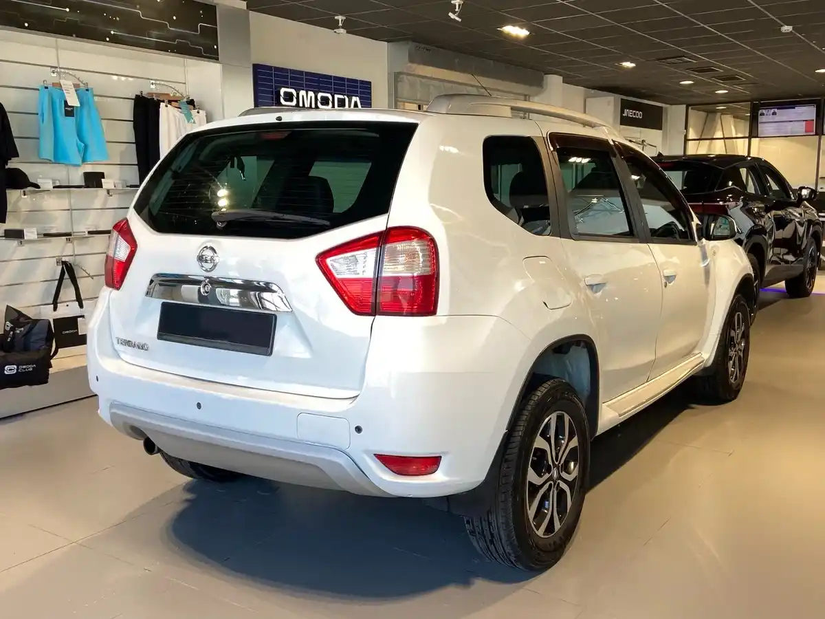 Внешний вид <br>Nissan Terrano