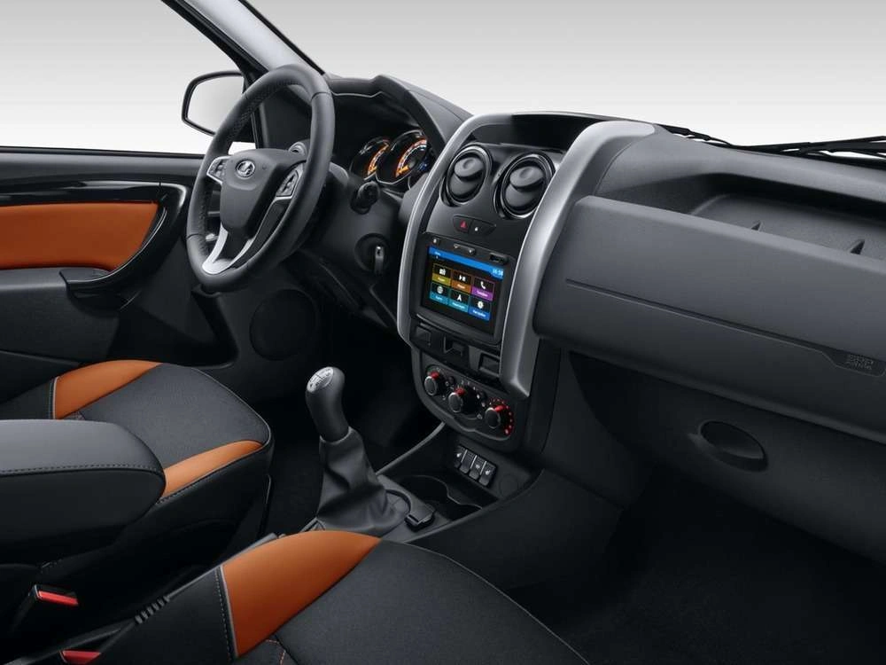 Интерьер салона <br>Lada Largus