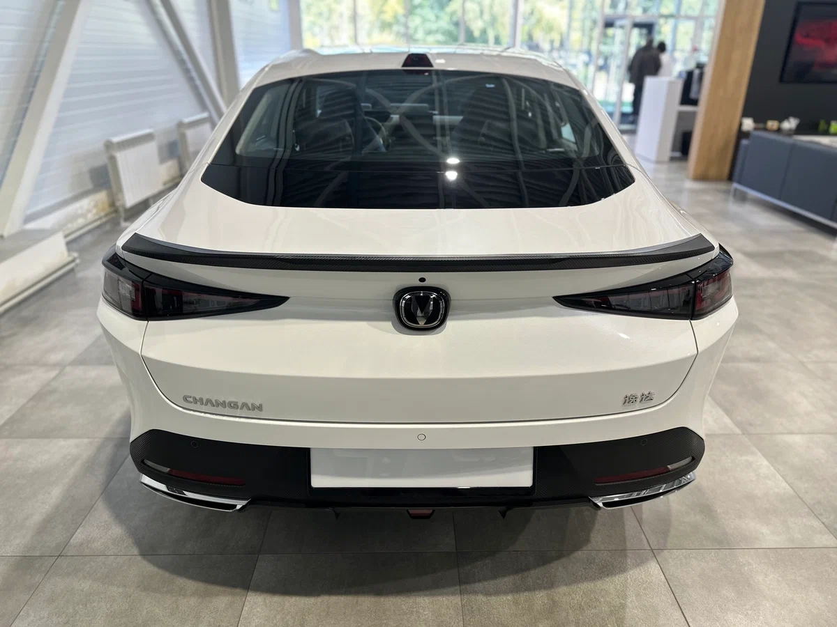 Внешний вид <br>Changan Lamore