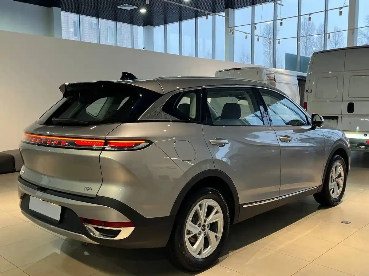 Внешний вид <br>Faw Bestune T90