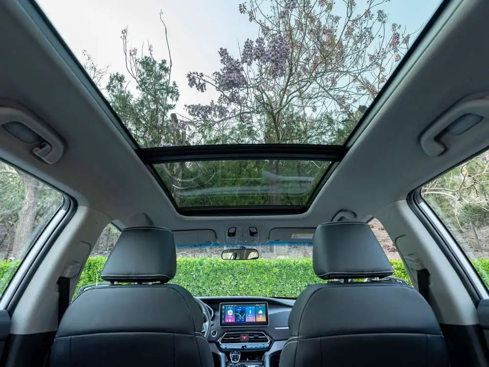 Интерьер салона <br>Jac S7