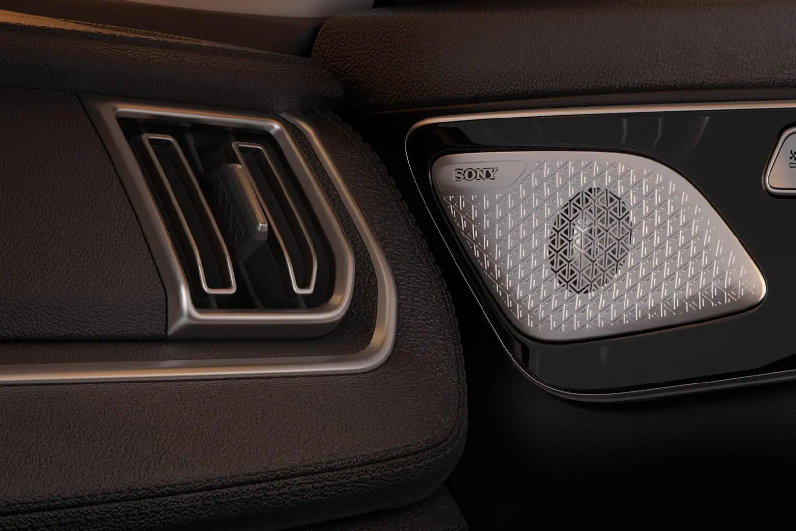 Интерьер салона <br>SOUEAST S07