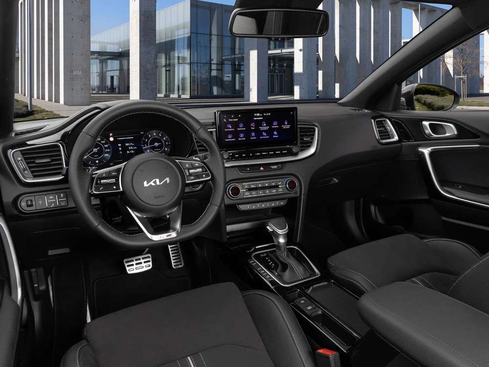 Интерьер салона <br>KIA Ceed