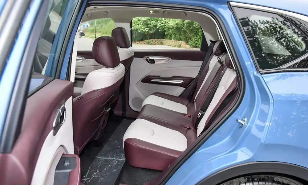 Интерьер салона <br>Faw Bestune T90