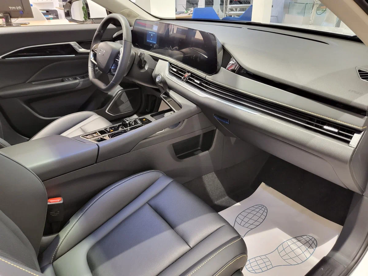 Интерьер салона <br>Faw Bestune B70  NEW