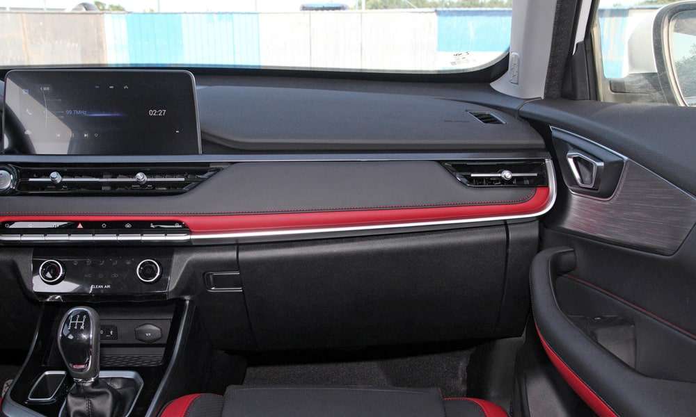 Интерьер салона <br>Chery Tiggo 4 Pro