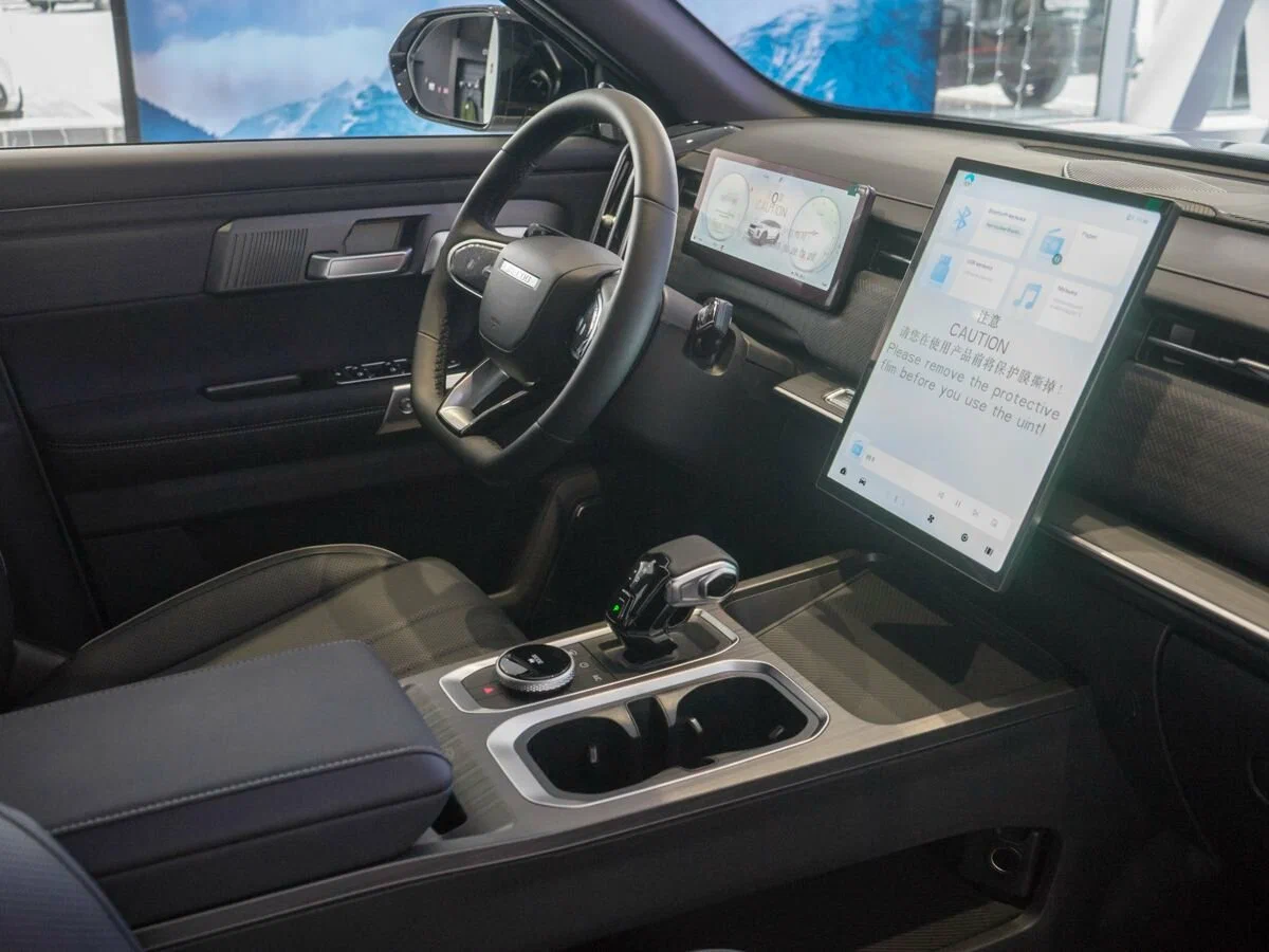 Интерьер салона <br>Jaecoo J7 LE