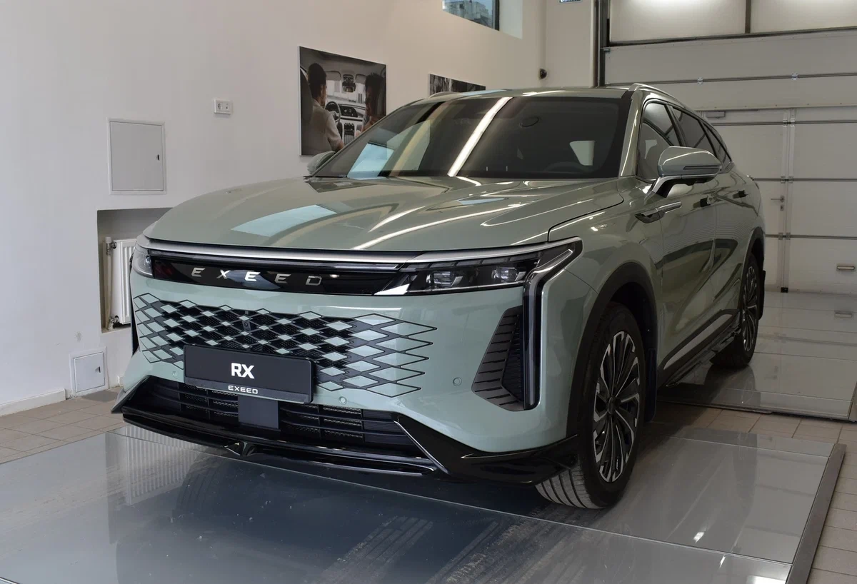 Внешний вид <br>EXEED RX