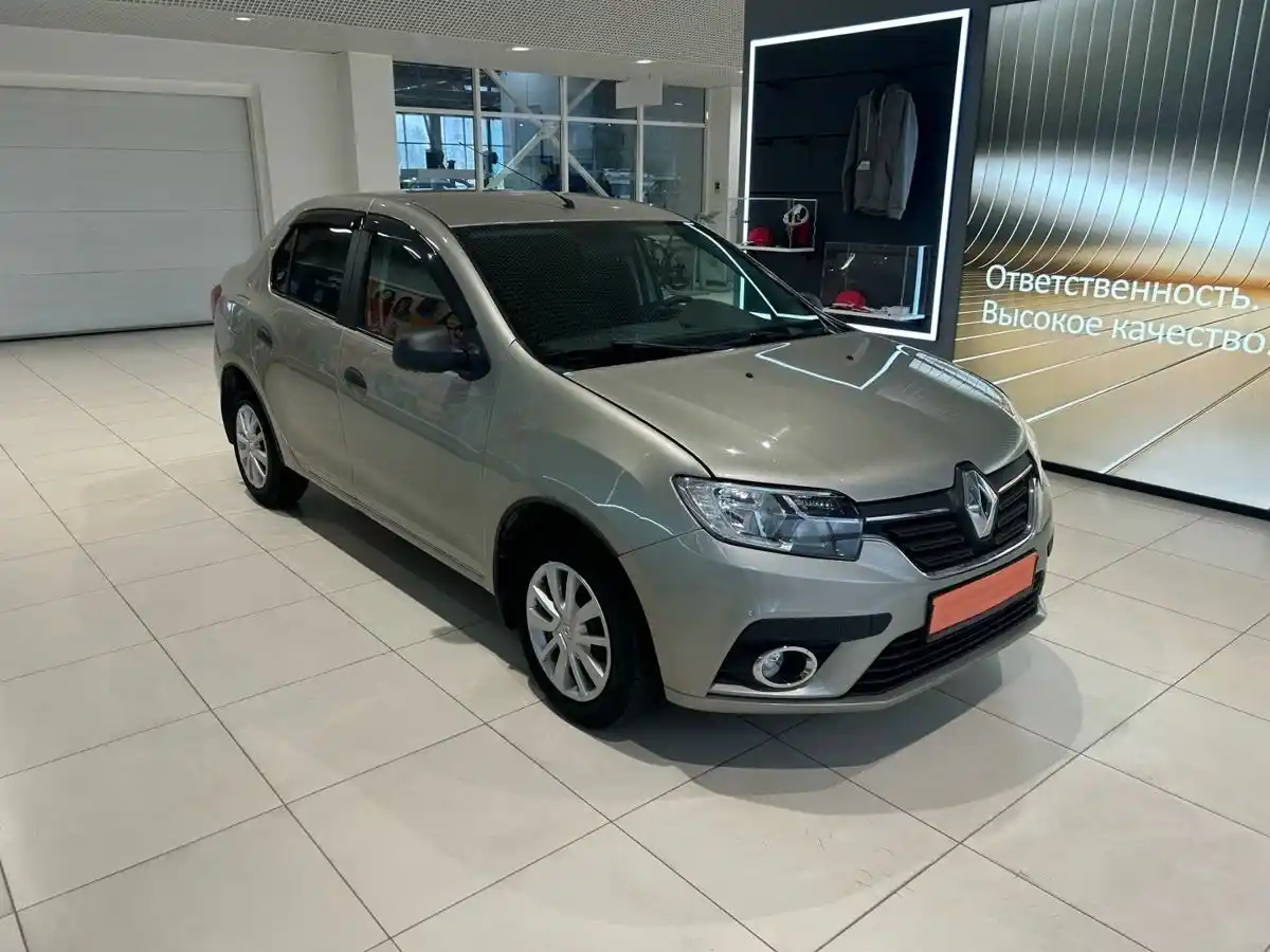 Внешний вид <br>Renault Logan