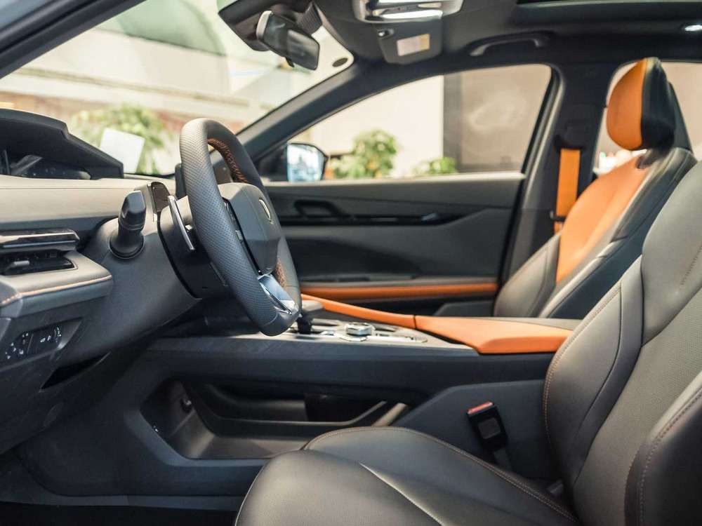 Интерьер салона <br>Changan UNI-V