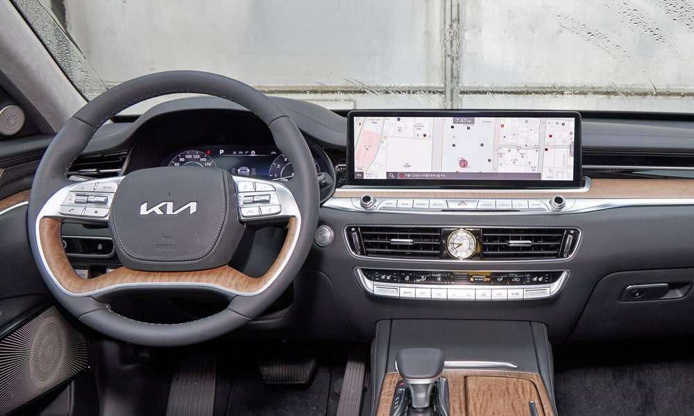 Интерьер салона <br>KIA K9