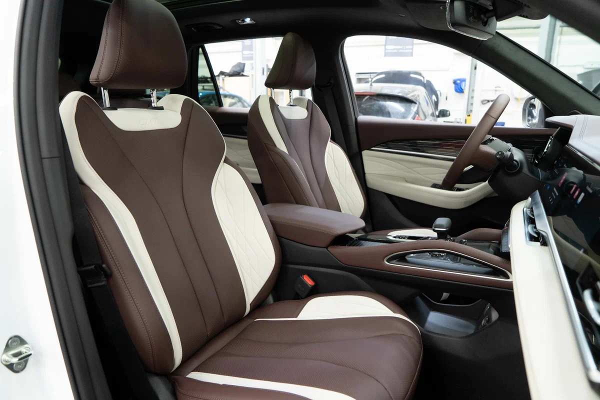 Интерьер салона <br>Geely Monjaro