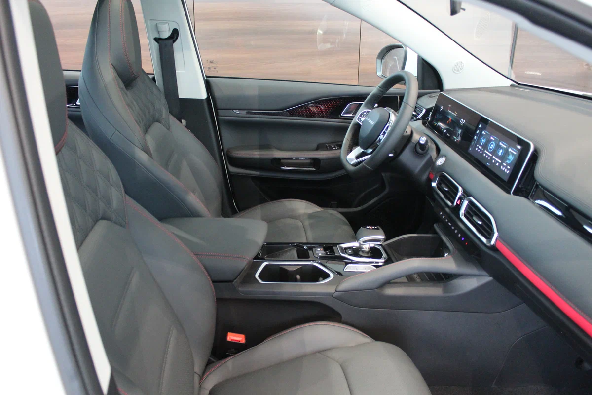Интерьер салона <br>Jetour X50
