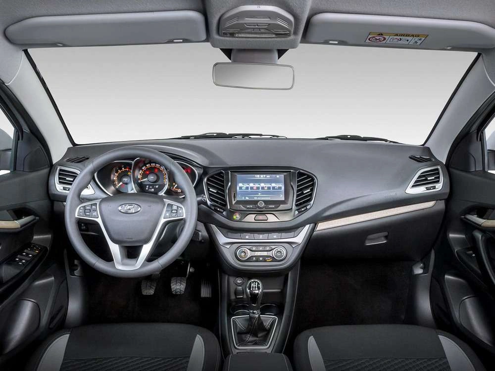 Интерьер салона <br>Lada Vesta CNG