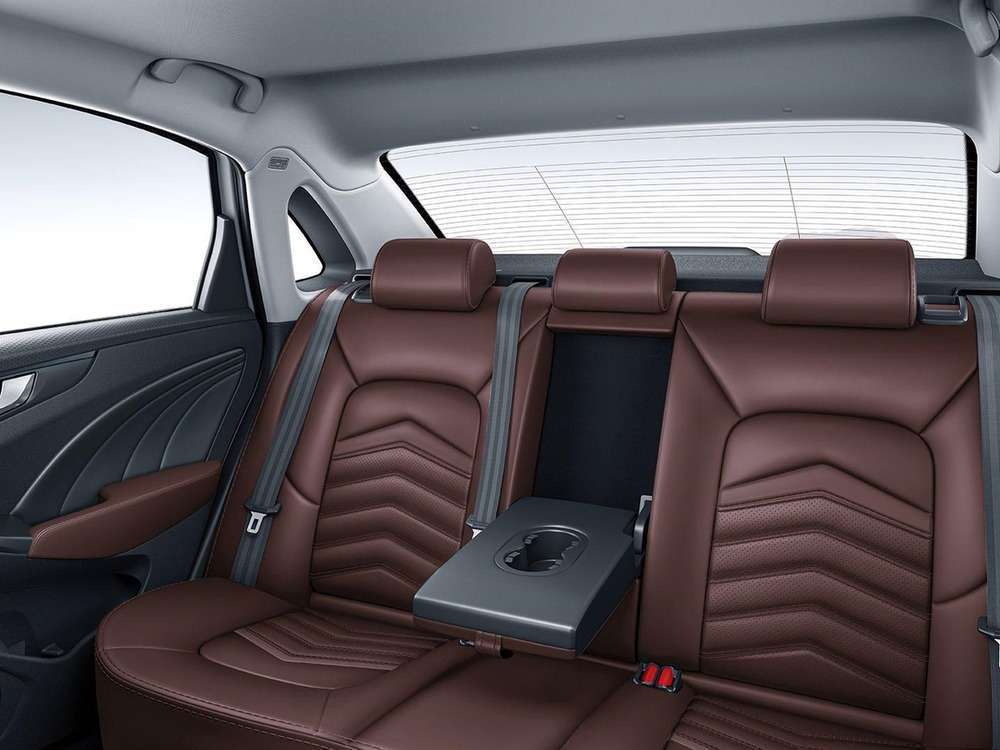 Интерьер салона <br>KAIYI E5